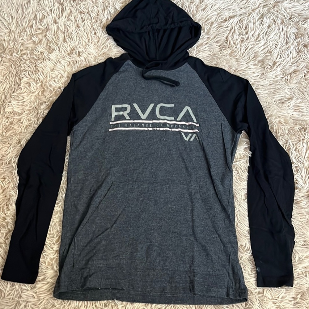 RVCA Long sleeve shirt for men size S.